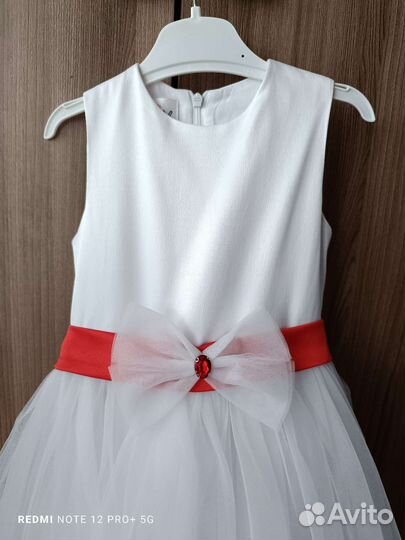 Нарядное платье для девочки 110 116