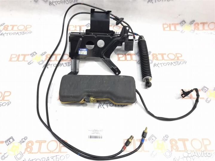 Механизм подъема двери багажника Porsche Cayenne