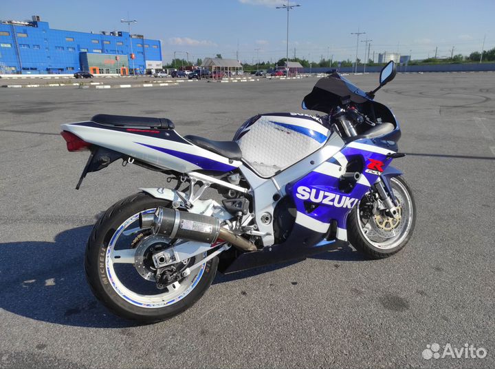 Suzuki gsxr 750