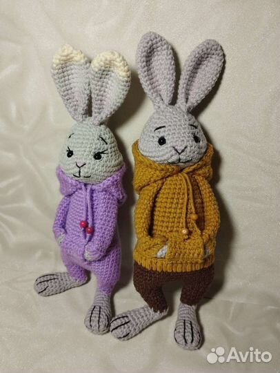 Зайчик, кролик в худи, вязанная игрушка