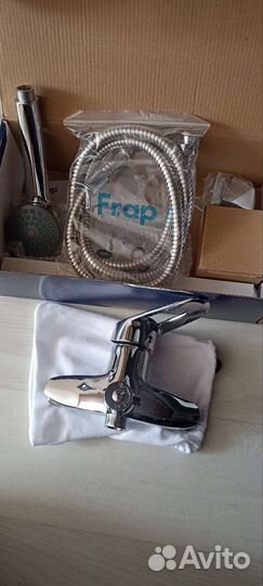 Смеситель для ванн Frap F22007 d-40 с дивертором