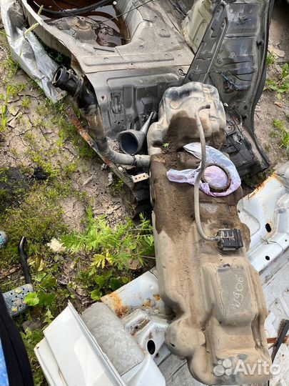 Бензобак топливный бак Sprinter w906 Спринтер