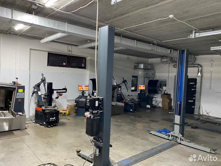 Ikon Tyres Autograph Ice 9 SUV 275/45 R21