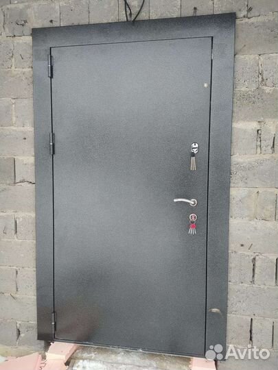 Дверь входная металлическая от завода