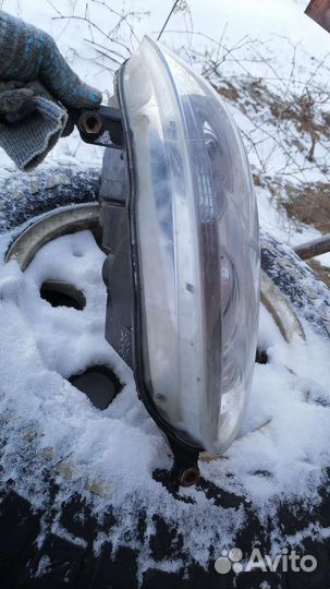 Фара правая volkswagen jetta 5