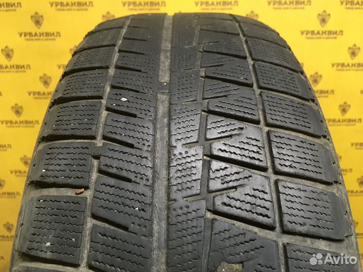 Bridgestone Blizzak Revo GZ 215/60 R16 95S