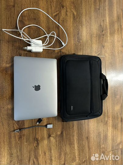 Macbook air 13 2020 m1