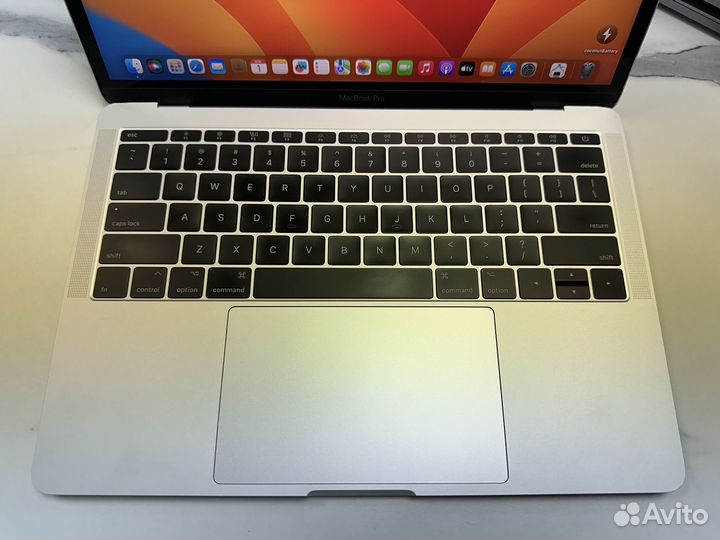 Apple MacBook Pro 13 2017 i5 16/256gb
