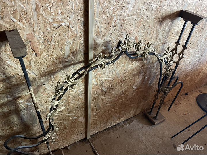 Кованый декор для камина, печки