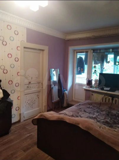 2-к. квартира, 42 м², 3/3 эт.