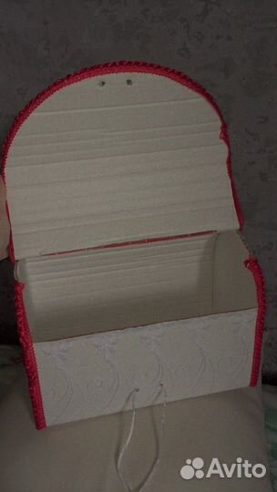 Свадебный сундук для денег