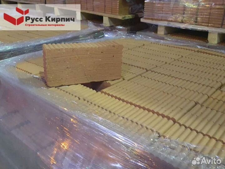 Рабочий кирпич полнотелый