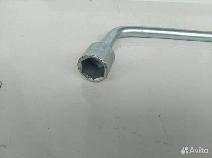 Ключ балонный (балонник) с лопаткой, размер 21