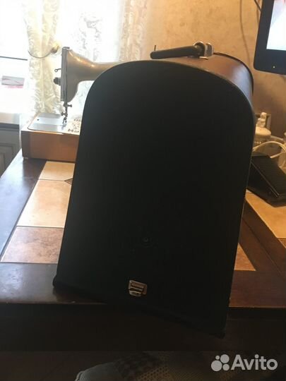 Швейная машинка с электроприводом