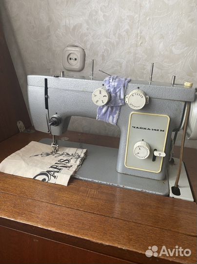 Швейная машина Чайка