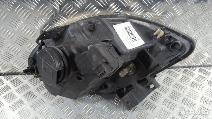 Фара 8200236590 Renault Kangoo (1997-2008)