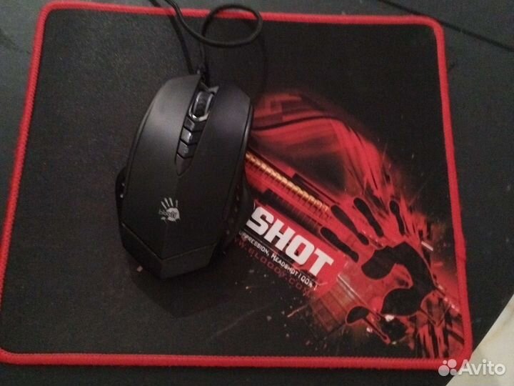 Игровой комплект мышка,клавиатура,коврик