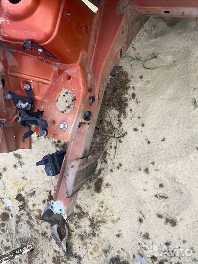 Передний правый лонжерон Рено Дастер