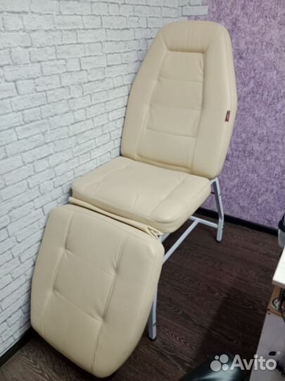 Кушетка для педикюра бу