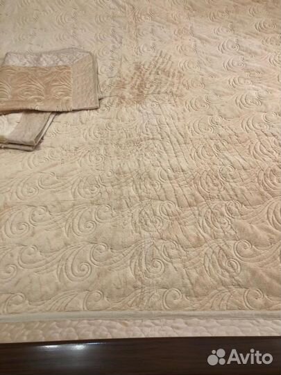 Покрывало на кровать