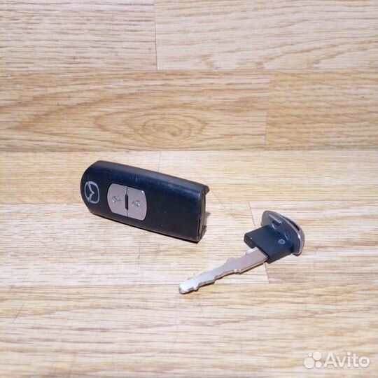 Ключ смарт зажигания Mazda, на 2 кнопки