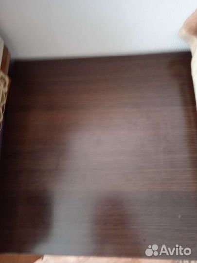 Тумбочка вместительными ящиками