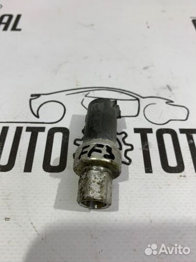 Датчик давления компрессора кондиционера Ford