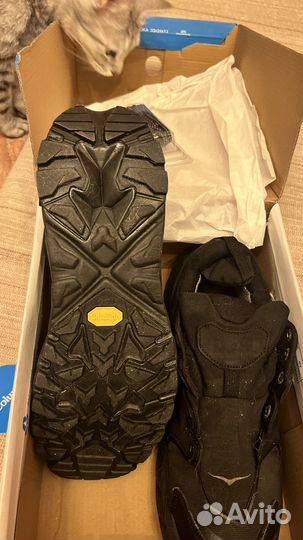 Кроссовки для зимнего бега Hoka