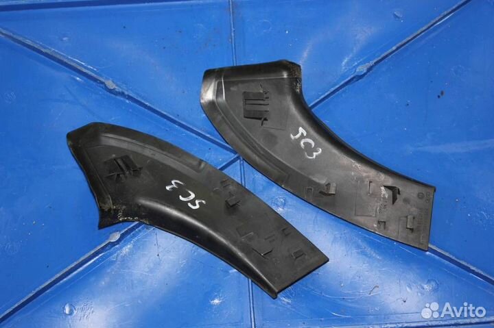 Накладка водосточного желоба Audi A6 (2008-2011)