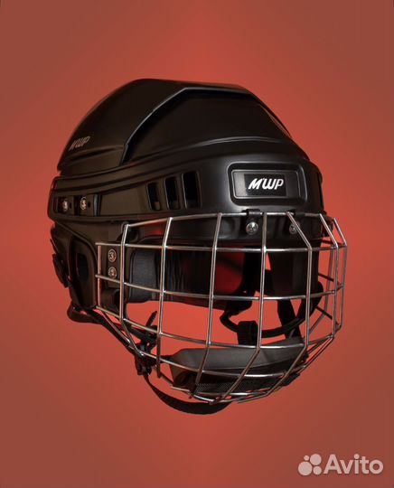 Хоккейная форма и шлем