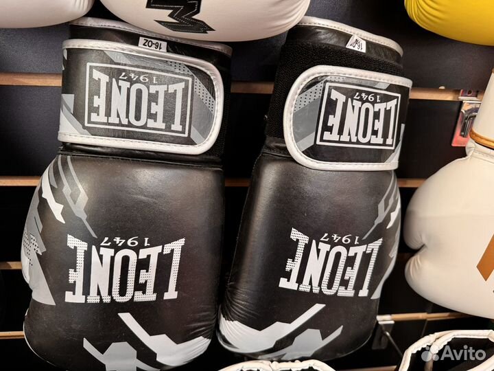 Боксерские перчатки