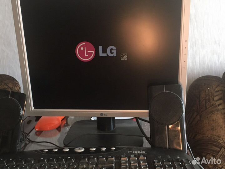 Монитор для компьютер19 дюймов