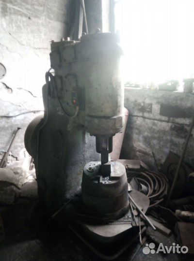 Кузнечный молот 75кг