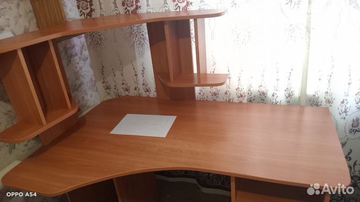 Компьютерный (письменный)стол