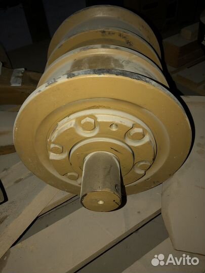 Каток опорный двубортный (CA1969954)