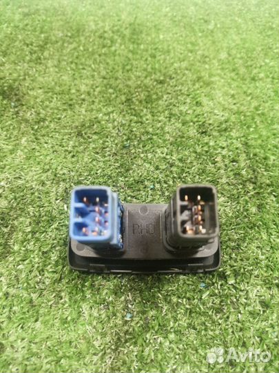 Кнопка обогрева сидений Kia Sportage 2 SUV 2.0