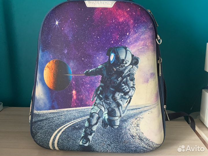 Школьный облегченный каркасный ранец