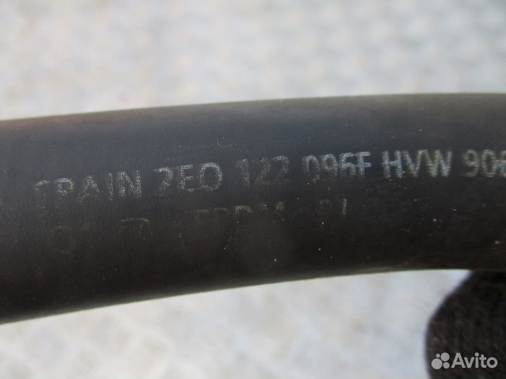 Патрубок охлаждения Volkswagen Crafter 2.0 CKT 11г