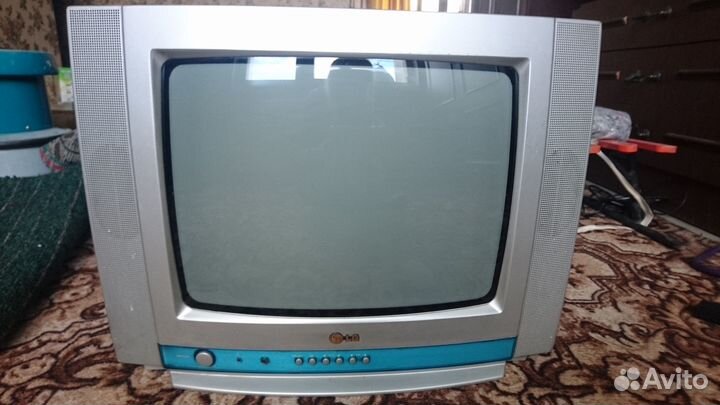 Отдам 2 рабочих телевизора (Самсунг и Лджи)