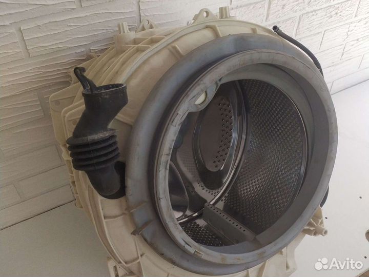 Бак стиральной машины Hotpoint-Arisron Aqualtis