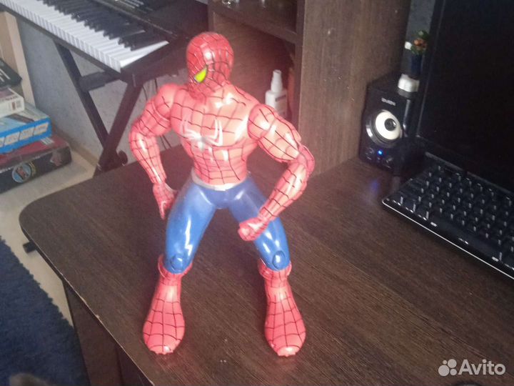 Человек паук. Перчатка