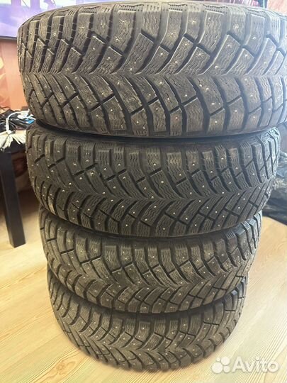 Michelin X-Ice North 4 185/65 R15 92T