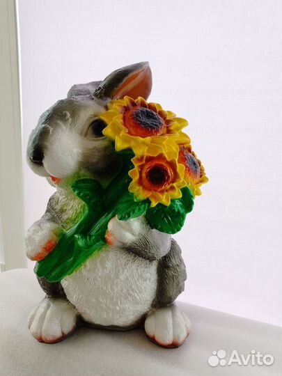 Копилка Зайчик с подсолнухом