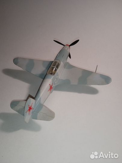 Як-9 1/72