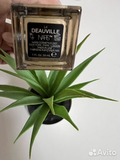 Тональный крем nars