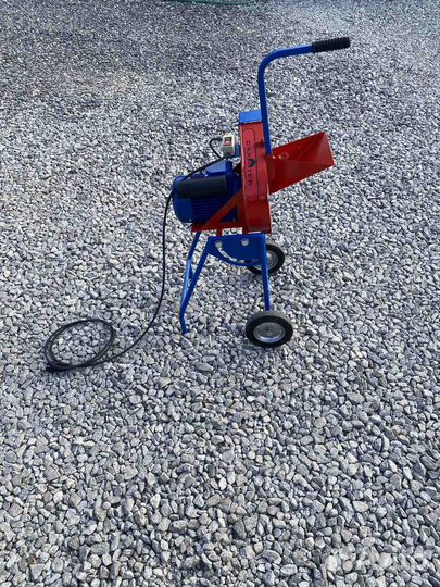 Аренда садового измельчителя веток в Тюмени