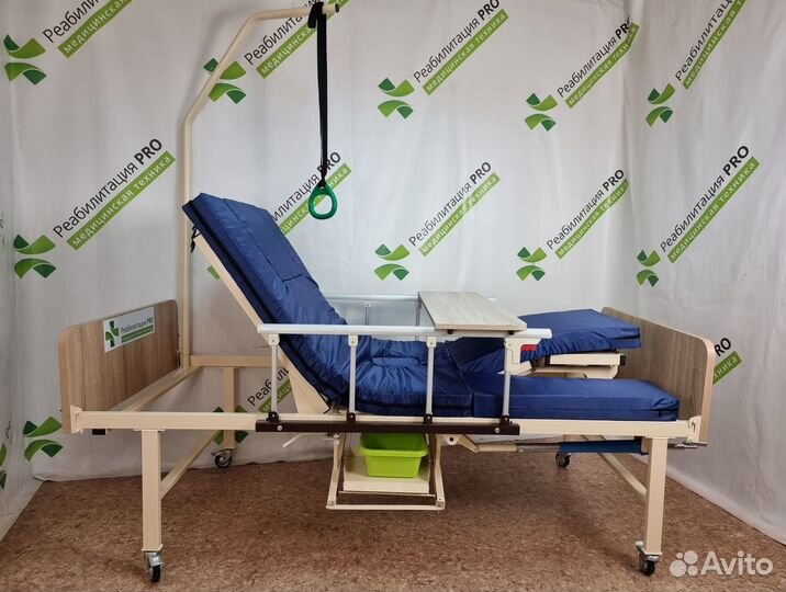 Медицинская кровать кр-03 с туалетом