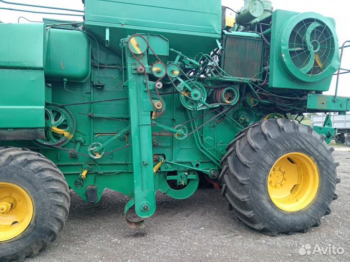 Комбайн Ростсельмаш Дон 1500Б, 1990