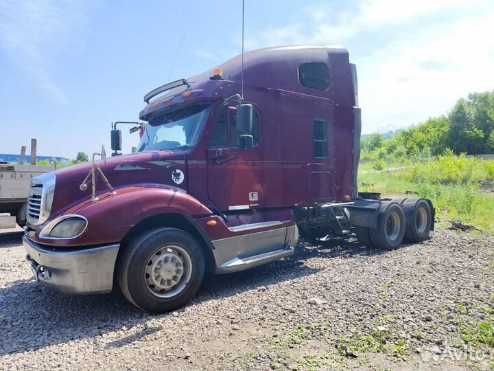 Freightliner Columbia, 2004