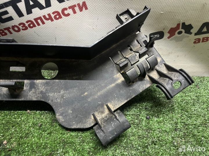 Канал для кабеля Bmw 525Xi E60 седан 2.5 N52B25AF